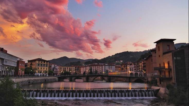 Joseba Iturberen argazkia izango da Tolosanklisk egutegiko azala