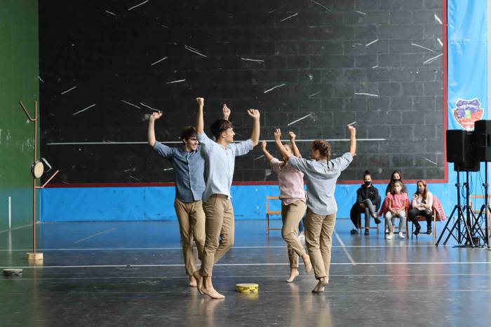 'Maurizia naz', Aukeran dant 22 1601216087705