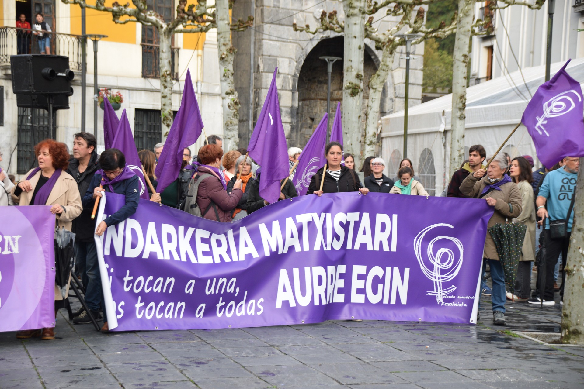 Konplizitate sareen aurka mobilizatzera deitu dute