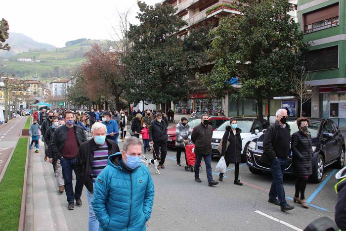 "Bada garaia tortura, gerra  18 1614447042414