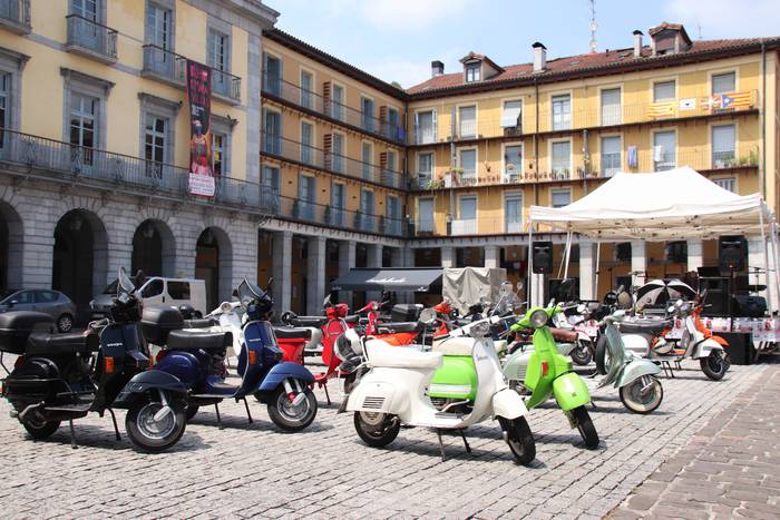 Vespa eta scooter topaketa,  1 1531665734208