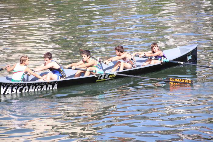 Arraunean, elkartasunez 87 1568470926917