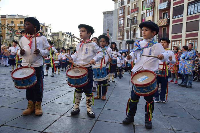 Danbor hotsak, txikienen esk 57 1551548088323