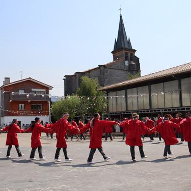 Adunako festak