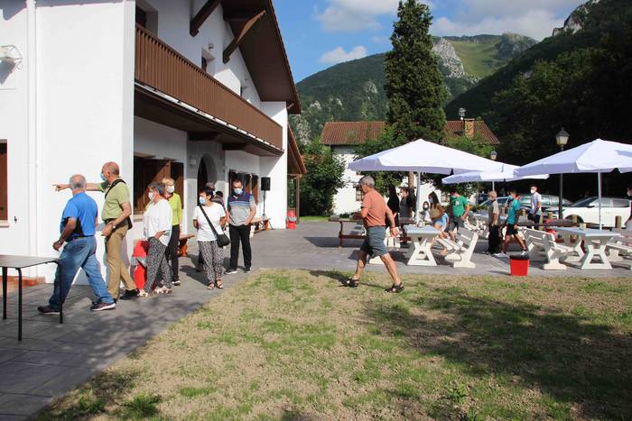 Zabaldu ditu ateak Ñañarri j 3 1595529109328