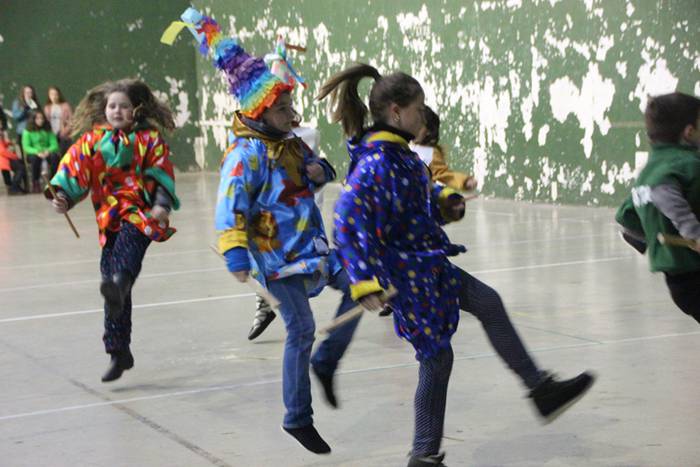 Hotzari aurre egiteko, dantz 23 1517596225142