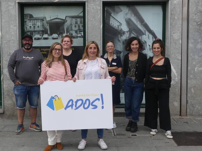 Herriko merkataritzaren historiari balioa emateko kanpaina berezia