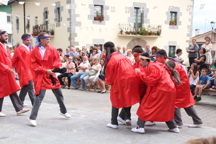 ADUNAKO AMA BIRJINAK 2017. A 44 1502799128066