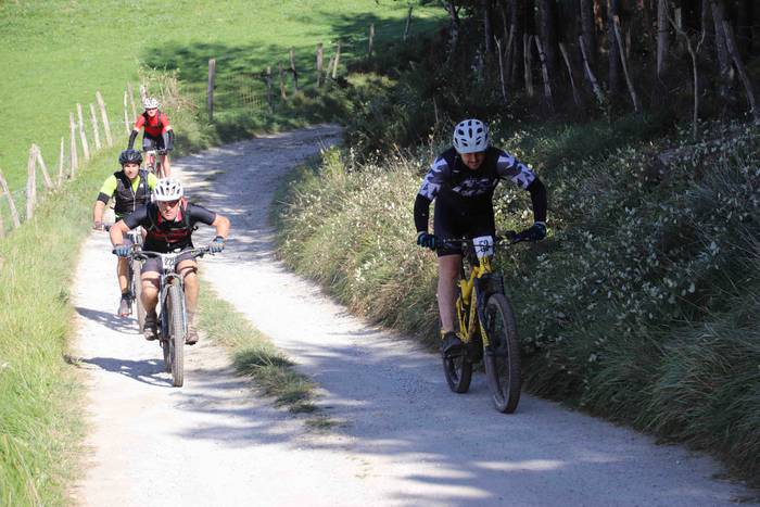 Irrintzi Txirrindularitza El 7 1633182214926