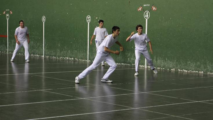 Tolosa finalerdietan, gomazko paletan