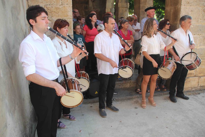 Emakumeak dantzari, lehenengo aldiz soka dantzan - 20