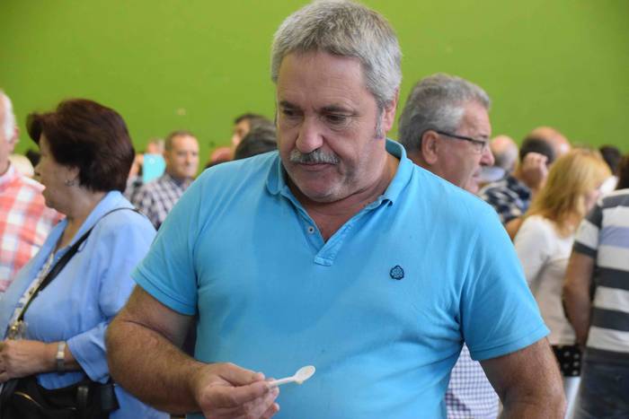 Jendetza mugitzen duen eguna 16 1538313074721