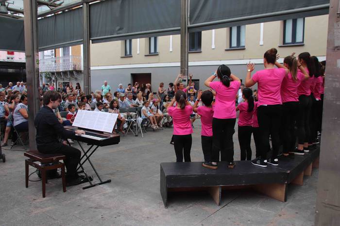 Iritsi da jai egun handia 102 1532522853129