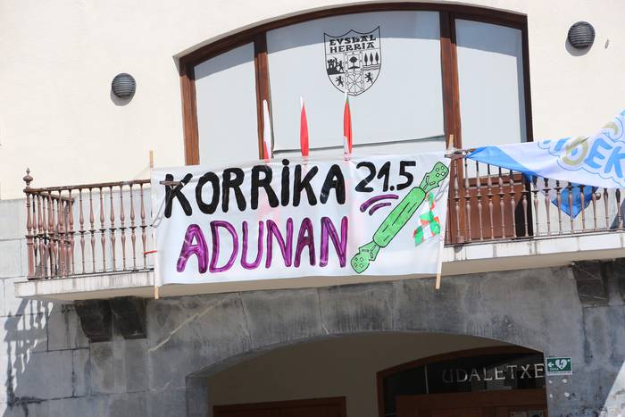 Elkartasun keinuak Adunan 23 1616942585477