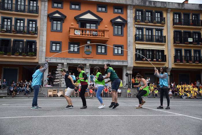 Anoeta kuadrilla eguna 2016 33 1463855789904