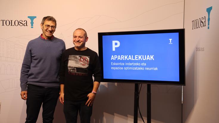 Tolosako aparkalekuen eskaintza indartzeko 22 neurri iragarri ditu udalak