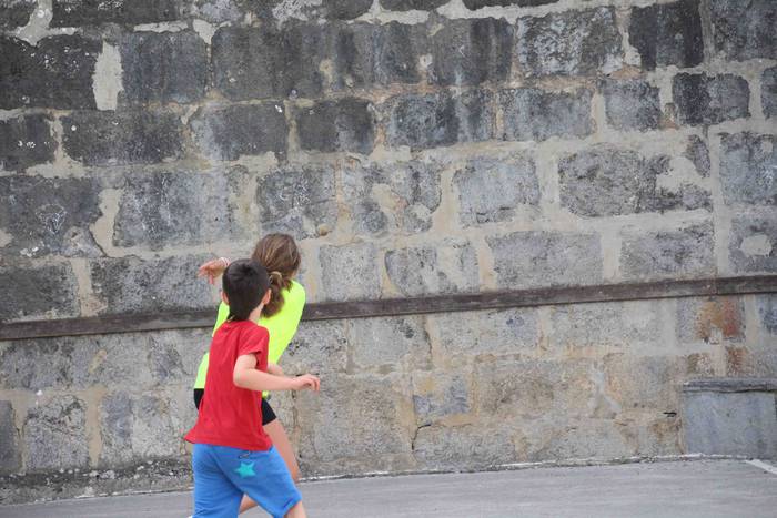 Frontoi Zaharrari, pilotari  25 1532187981625