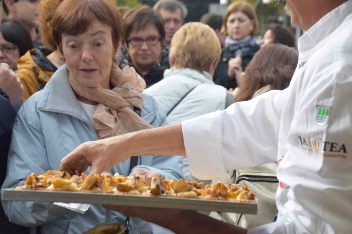 XXV. Tolosa Goxua azoka 37 1540640581650