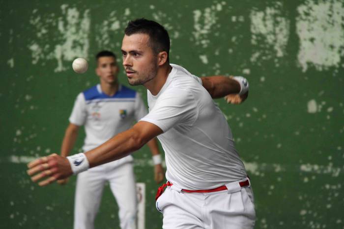 Elola-Etxeberria bikotearent 44 1594495144820