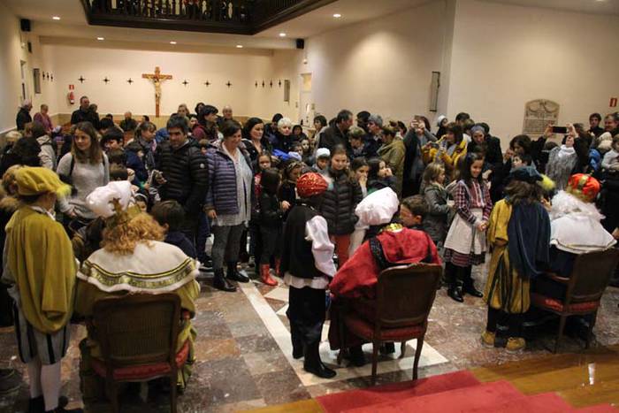 Iritsi dira errege magoak To 19 1515170545916