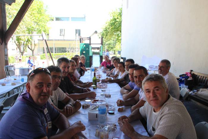 Kuadrillak bapo jarri dira I 60 1502547106947