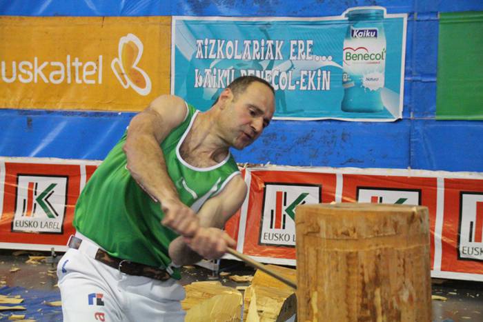 Urrezko aizkora kanporaketa abaltzisketa 86 1461501214890