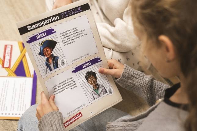 Misterioak «harrapatzeko» jokoak, euskaraz