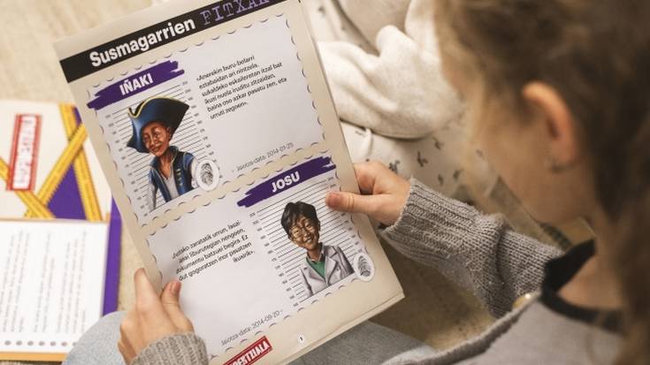 Misterioak «harrapatzeko» jokoak, euskaraz