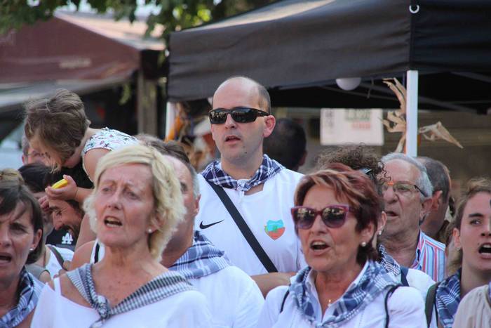 Bero sargoria, sagardoz bust 63 1532982351878