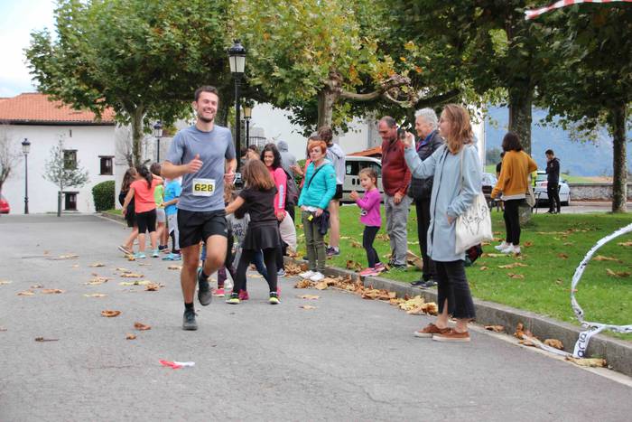 Iñaki Olano eta   irabazle E 79 1571509822380