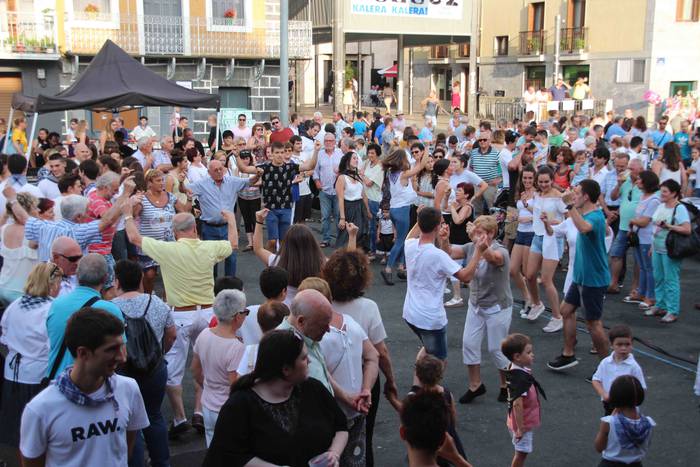 Bero sargoria, sagardoz bust 132 1532984004600