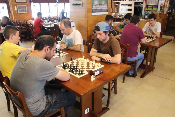 Behar Zana elkarteko festa 2 35 1559405201423