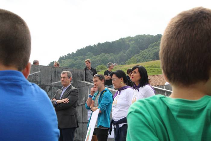 Ikaztegietako Eskola Txikiak Festa 8 1465744459801