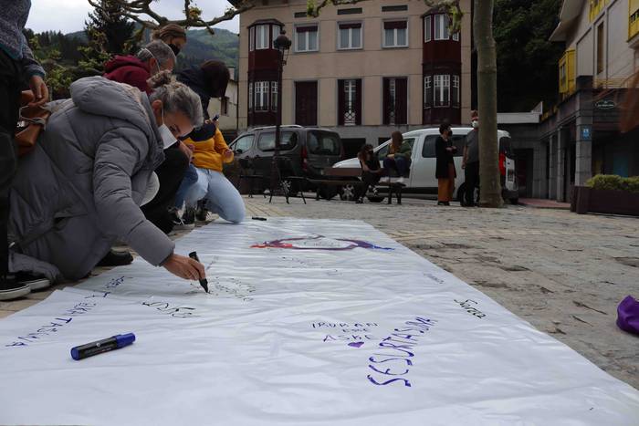 Irura Moretuz talde feminist 17 1619954479337