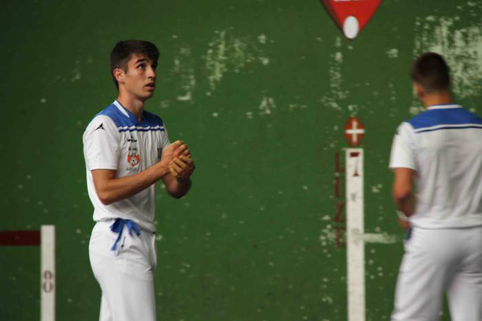 Elola-Etxeberria bikotearent 39 1594495141875