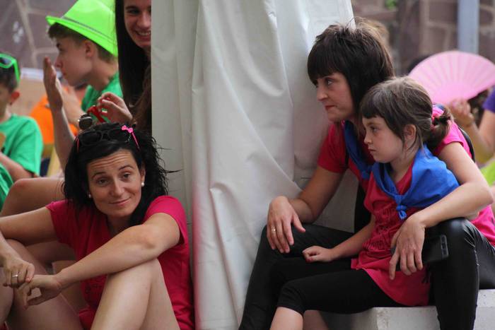 Lotsak ez du lekurik salontz 38 1565373553555