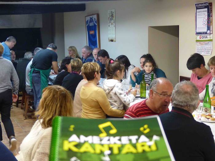 amezketa kantu afaria euskaraldia 4 1543915900484