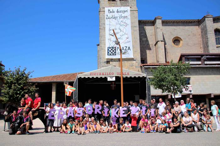 Suziriari aurrea hartu diote 40 1565791763226