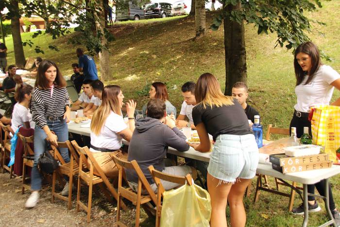 Kuadrillan bazkaltzea bezala 51 1564494489316