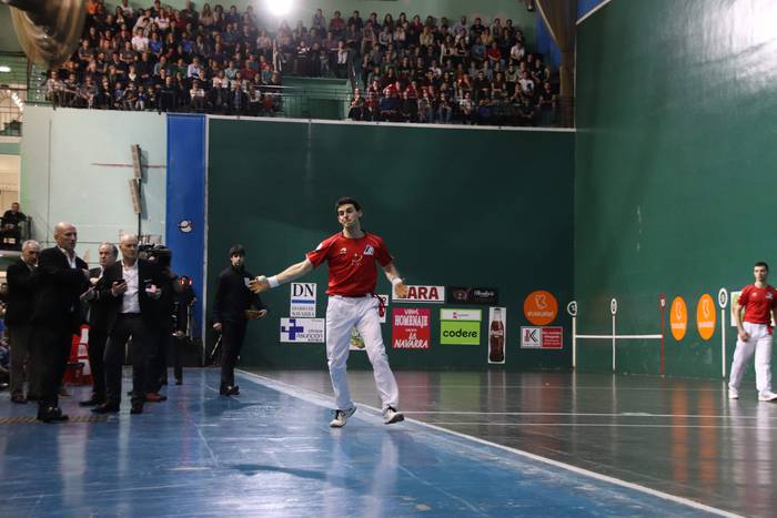 Altuna III eta Artola, Beoti 13 1550428410752