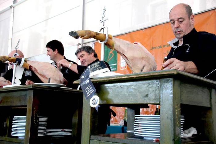 Iritsi dira hortzak zorrozteko egunak 17 1481044533638