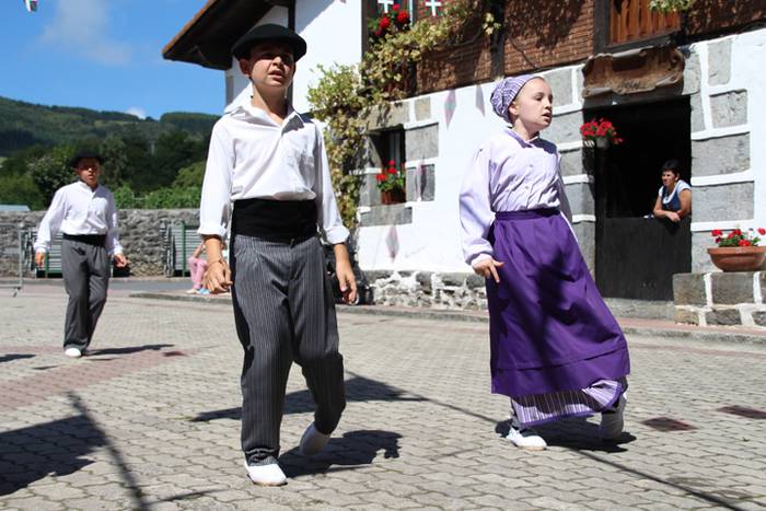 GOIAZKO ANDRA MARI JAIAK 201 27 1502631652090