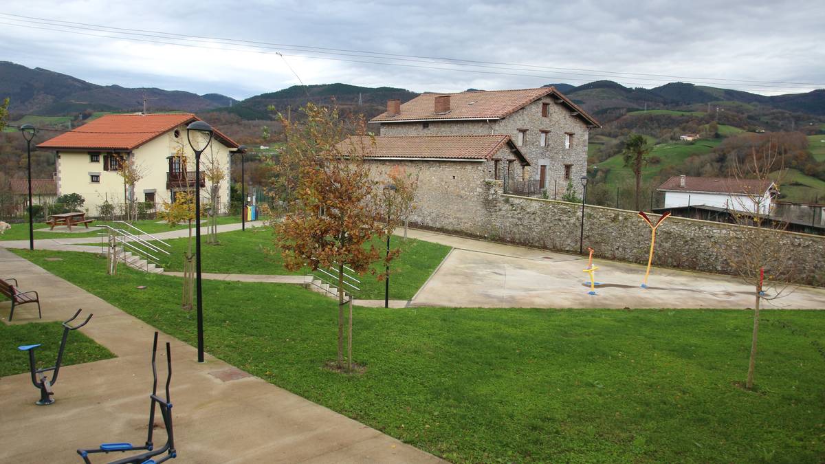 Maiatzaren 1etik aurrera egongo da zabalik ur parkea