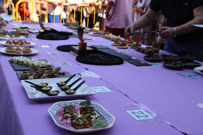 "Ibarra, Azoka eta Piparra" 102 1537104064252