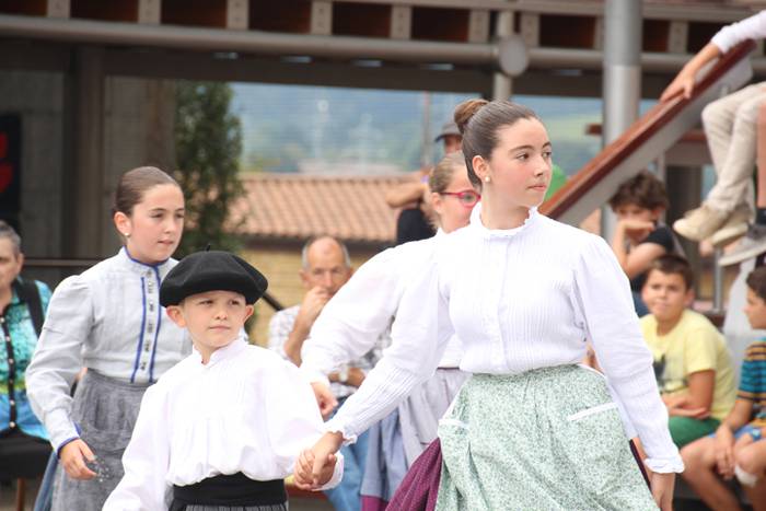 ADUNAKO AMA BIRJINAK 2017. A 2 1502798860243