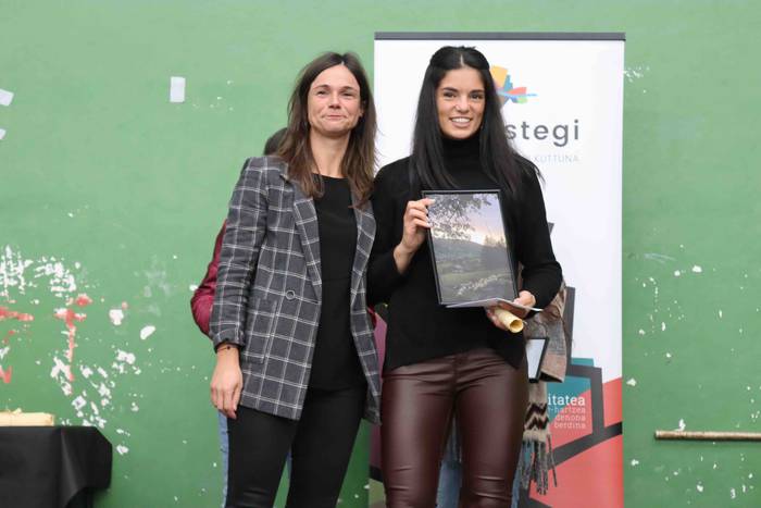 Sari guztiak banatu dituzte, 42 1667751733131