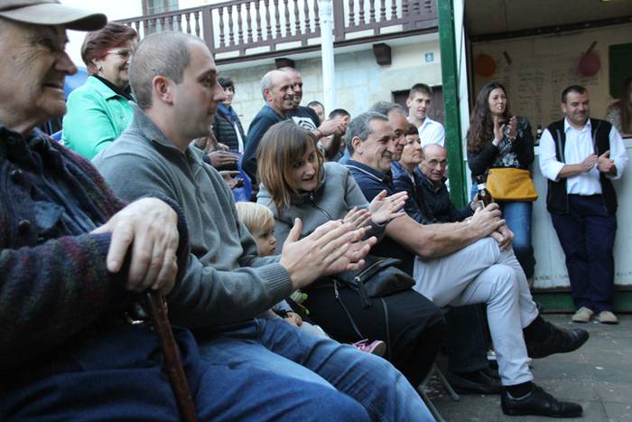 Erakustaldiz betetako arrats 22 1507489977740