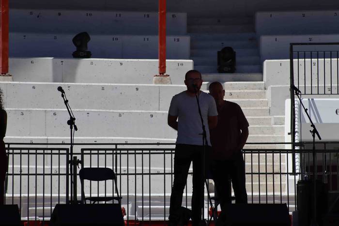 Bertso saioa Tolosako zezen  13 1592740347345