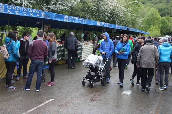 Maiatzak 1, Larre Irekiera E 10 1525186984866