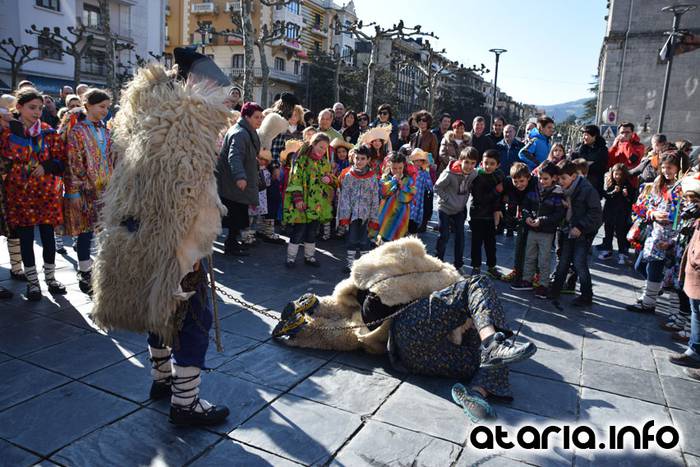 udaberri dantzari txikien kalejira 26 1454767833969